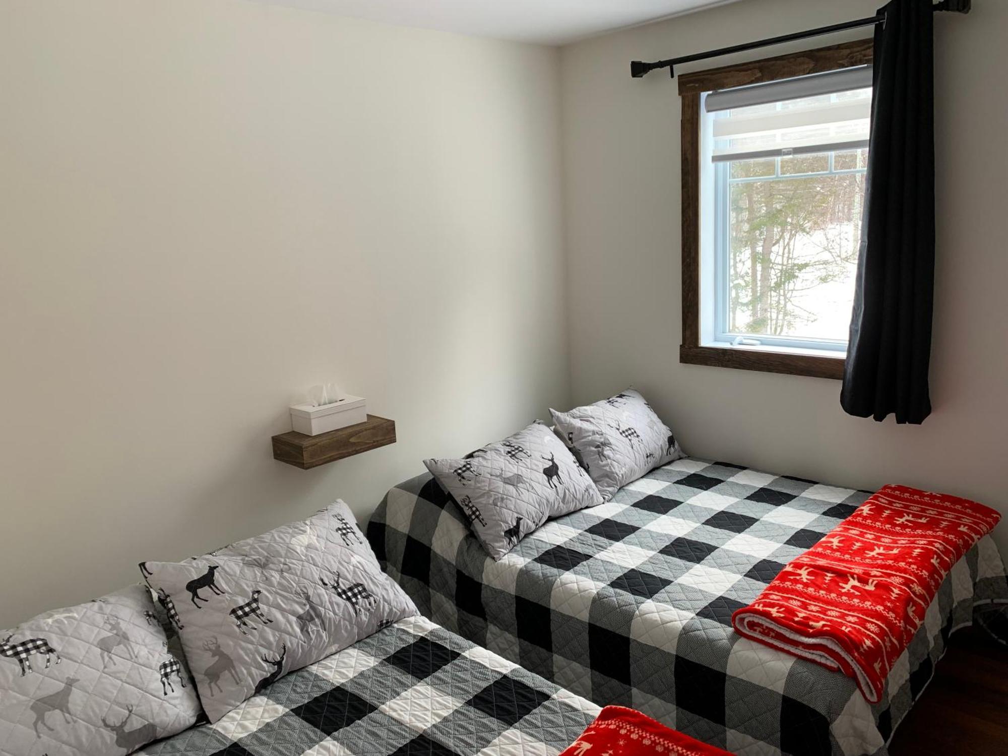 Condo Mont-Edouard LʼAnse-Saint-Jean Exteriör bild