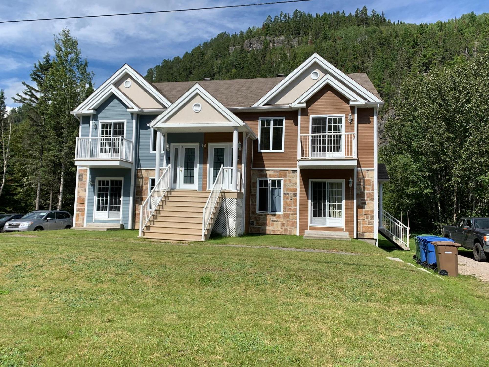 Condo Mont-Edouard LʼAnse-Saint-Jean Exteriör bild